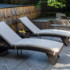 Chaise Lounge