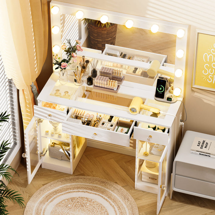 Pamapic Makeup Vanity Desk with Mirror & 12 LED Bulbs